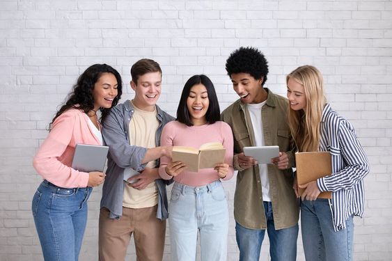 Săn Slot Intern Marketing Cho Sinh Viên Ở Đâu?