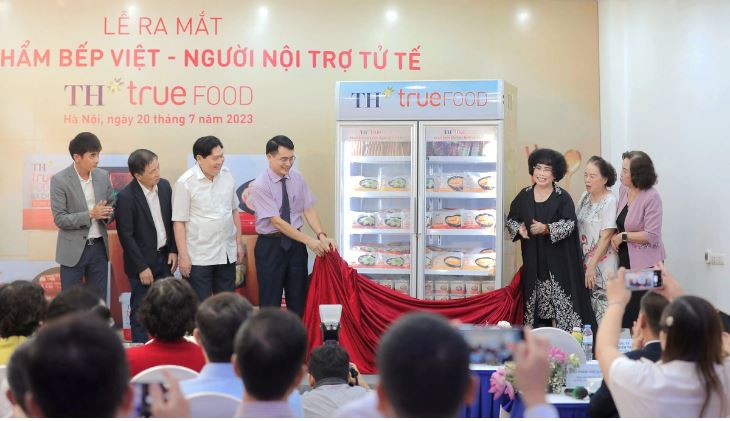 PR ra mắt sp TH True Milk